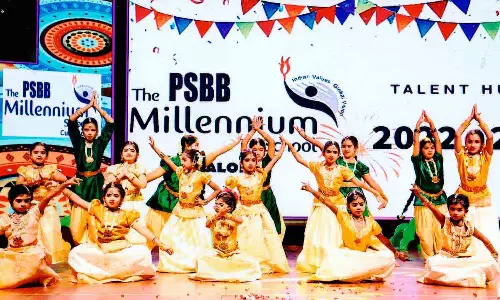 மாணவர்களின் கலைநிகழ்ச்சி