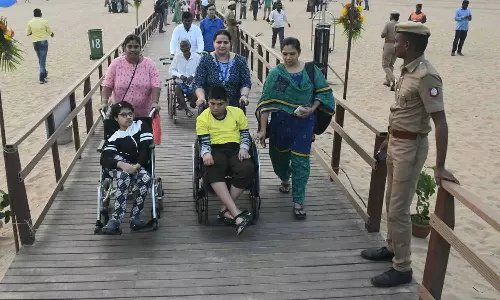 மெரினா கடற்கரையில் மாற்றுத் திறனாளிகளுக்கான சிறப்பு பாதைக்கு போலீஸ் பாதுகாப்பு