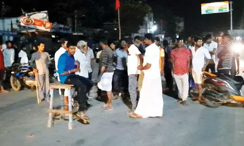 மத்தூர் காவல் நிலையத்தை  பாட்டாளி மக்கள் கட்சியினர் முற்றுகை