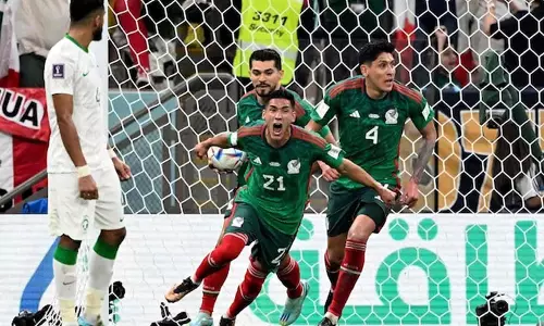 உலக கோப்பை கால்பந்து:  சவுதி அரேபியாவை வீழ்த்தியது மெக்சிகோ