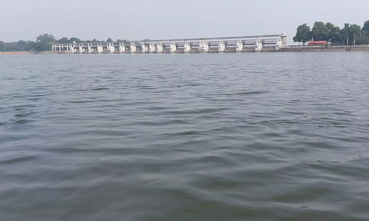 கிருஷ்ணா நீர் வருகை- செம்பரம்பாக்கத்துக்கு பூண்டி ஏரியில் இருந்து தண்ணீர் திறப்பு