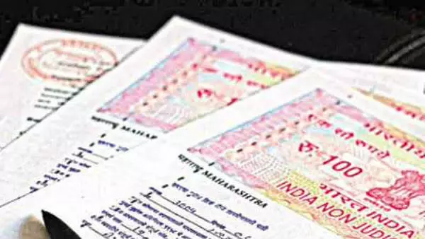 போலி ஆவணம் தயார் செய்து பெண்ணிடம் நிலம் மோசடி