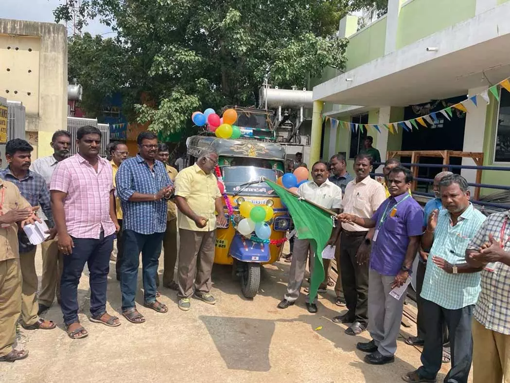 மின் இணைப்பு எண்ணுடன் ஆதார் இணைப்பு விழிப்புணர்வு பிரசார வாகனம் தொடக்கம் மின் இணைப்பு எண்ணுடன் ஆதார் இணைப்பு விழிப்புணர்வு பிரசார வாகனம் தொடக்கம்