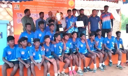 மண்டல அளவிலான கைப்பந்து போட்டிகளில் பசும்பொன் முத்துராமலிங்க தேவர் கல்லூரி அணி வெற்றி