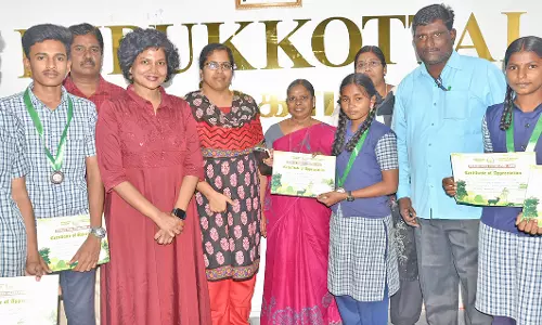 மாணவ- மாணவிகளுக்கு பரிசளிப்பு விழா