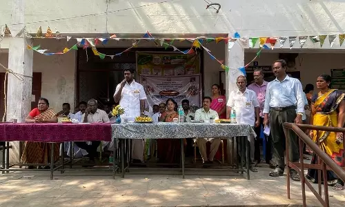 அரசு பள்ளிகளில் கலை திருவிழா  ேபாட்டிகள்