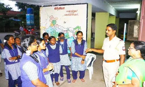 ஈ.வே.ரா.பெண்கள் பள்ளி ஆசிரியர்கள் இடமாற்றத்தை ரத்து செய்ய முடியாது