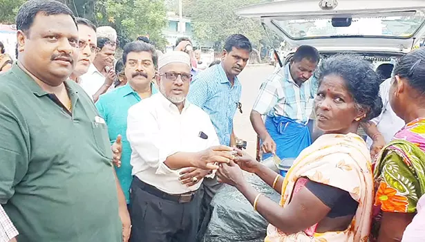 நாகை அரசு ஆஸ்பத்திரியில் நோயாளிகளுக்கு அரிசி கஞ்சி வழங்கல்