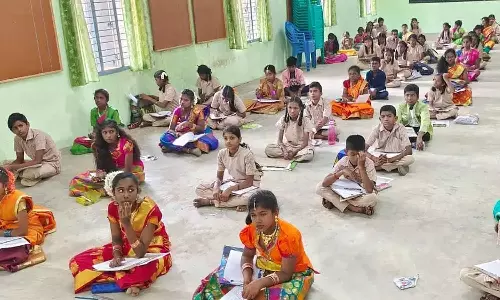 அரசு பள்ளி மாணவிகளின் திறமையை வெளிச்சத்துக்கு கொண்டு வந்த கலை நிகழ்ச்சி