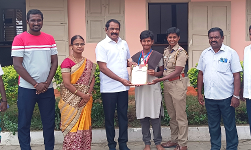 ஸ்ரீராமகிருஷ்ணா பள்ளி மாணவி தங்கம் வென்று சாதனை