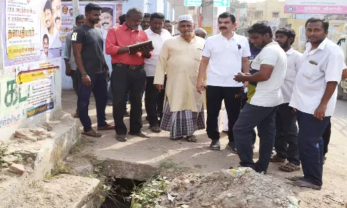 டவுன் 16-வது வார்டு பகுதியில் மேயர் சரவணன் அதிரடி ஆய்வு - பொதுமக்களிடம் குறைகளை கேட்டறிந்தார்