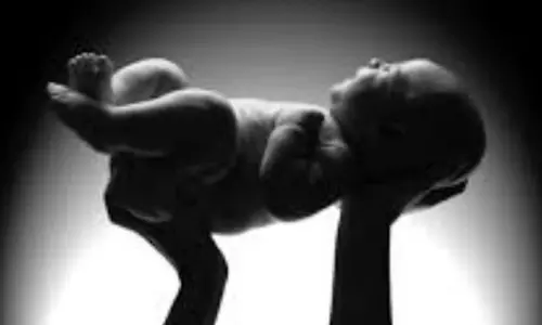 வீராணம் அருகே பிறந்த 45 நாளில் பெண் குழந்தை திடீர் சாவு