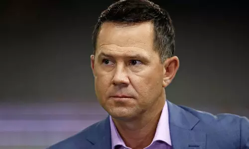 ஆஸ்திரேலிய அணி முன்னாள் கேப்டன் ரிக்கி பாண்டிங் மருத்துவமனையில் அனுமதி