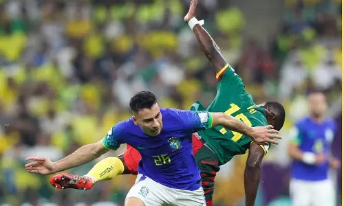 பிரேசிலை வீழ்த்தியும் பலனில்லை - உலக கோப்பை தொடரில் இருந்து வெளியேறியது கேமரூன்