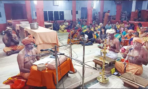 சாமிதோப்பு தலைமைப்பதியில் திருஏடு வாசிப்பு திருவிழா கொடியேற்றத்துடன் தொடங்கியது