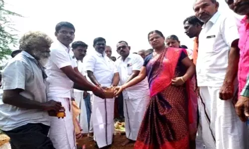 சேர்வைகாரன்பட்டி ஊராட்சியில் ரூ.15 லட்சத்தில்  அண்ணா மறுமலர்ச்சி திட்டப் பணிகள் தொடக்கம்