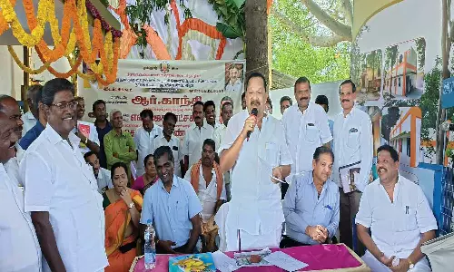 பழமை வாய்ந்த நூலகம் ரூ.42 லட்சத்தில் சீரமைப்பு