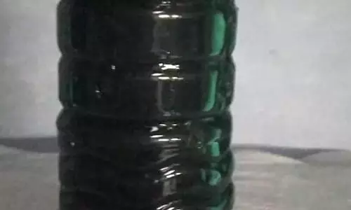 போர்வெல் கிணற்றில் சாய கழிவு நீர்