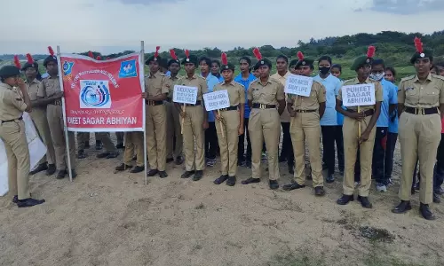 பாலாறு சுத்தம் செய்யும் பணி