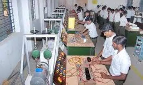 புதிய அரசு தொழிற்பயிற்சி நிலையத்தில் மாணவர் சேர்க்கை