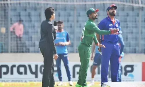 வங்காள தேசத்திற்கு எதிரான முதலாவது ஒருநாள் கிரிக்கெட் போட்டியில் இந்தியா பேட்டிங்