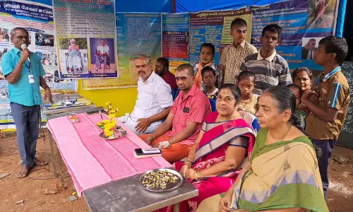 செங்கோட்டையில்  மாற்றுத்திறனாளிகள் தின விழிப்புணா்வு முகாம்