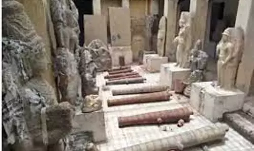 மாளிகைமேடு மாதிரி கண்காட்சி அரங்கை பார்வையிட்ட மாணவ-மாணவிகள்