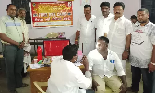 கண் சிகிச்சை முகாம்