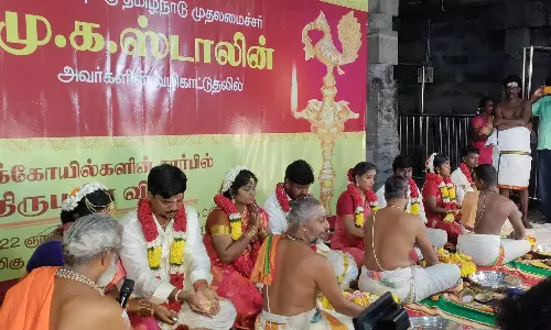 இந்து சமய அறநிலையத்துறை சார்பில் திருப்போரூர் முருகன் கோவிலில் 5 ஜோடிகளுக்கு இலவச திருமணம்