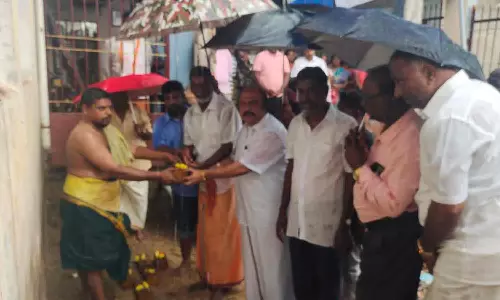 மண்டப விரிவாக்க பணி-கென்னடி எம்.எல்.ஏ. தொடங்கி வைத்தார்