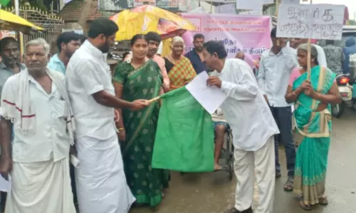 மாற்றுத்திறனாளிகள் தின விழிப்புணர்வு பேரணி