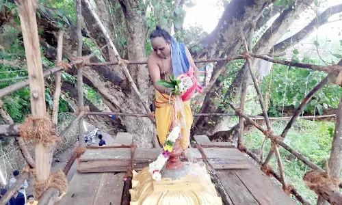 சீனிவாச பெருமாள்- வீர ஆஞ்சநேயர் கோவில் கும்பாபிஷேகம்