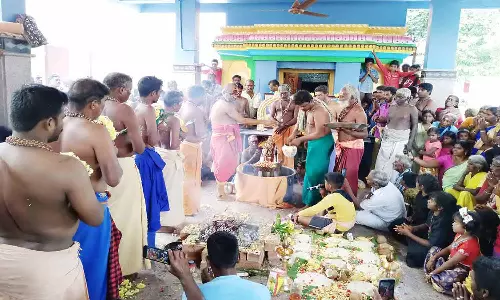 ஐம்பொன் அய்யப்பர் சிலைக்கு கும்பாபிஷேகம்