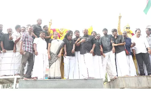 தஞ்சையில், அ.தி.மு.க. சார்பில் ஜெயலலிதாவின் 6-ம் ஆண்டு நினைவு தினம் அனுசரிப்பு