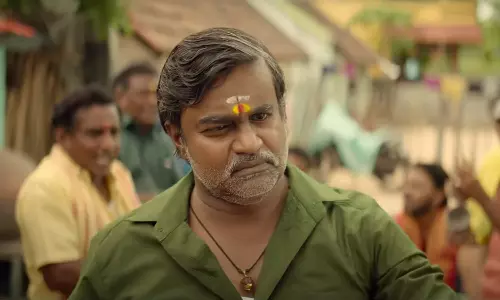 ஒழுக்கத்தை விட்டோம்.. கவனம் ஈர்க்கும் பகாசூரன் பட டிரைலர்..