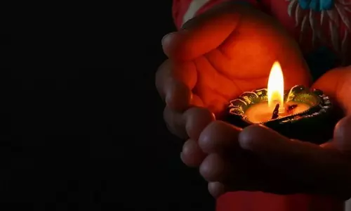 எந்த நேரத்தில் விளக்கு ஏற்றினால் என்ன பிரச்சனை தீரும்...