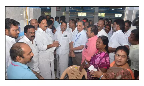 கிருஷ்ணகிரி அரசு மருத்துவமனையில்  அவசர சிகிச்சை பிரிவு விரைவில் செயல்பாட்டிற்கு வரும்  -மதியழகன் எம்.எல்.ஏ. தகவல்