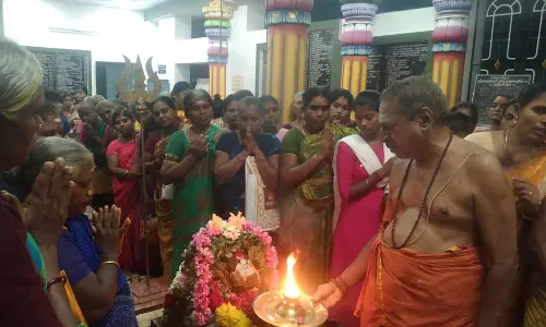 கோவில்பட்டி வீரவாஞ்சிநகர் புற்றுக்கோவிலில் பிரதோஷ விழா