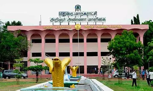 ஆமை வேகத்தில் நடக்கும் சாக்கடை-குடிநீர் திட்டப்பணிகள்