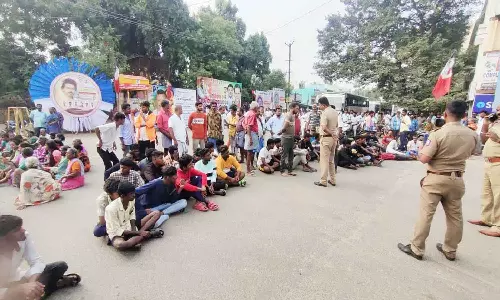 என்ஜினீயரிங் மாணவர் தற்கொலை