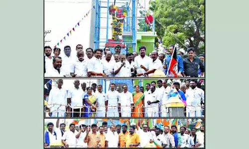 அம்பேத்கர் சிலைக்கு அனைத்து கட்சியினர் மரியாதை