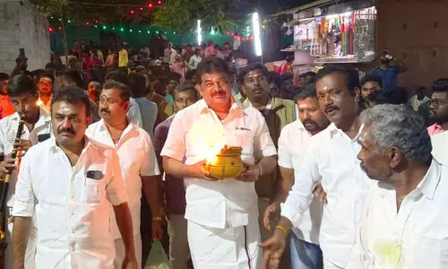 ஓசூர் சந்திரசூடேஸ்வரர் மலைக்கோவிலில்  மகா தீபம் ஏற்றப்பட்டது
