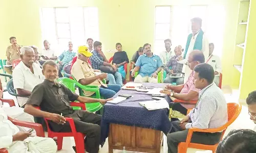 குறைதீர்வு கூட்டம் குறித்து முறையான தகவல் அளிப்பதில்லை