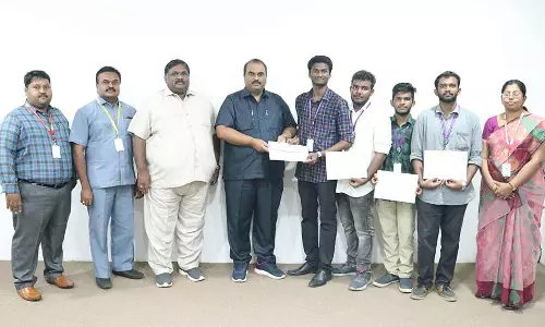நெல்லை எப்.எக்ஸ். கல்லூரி மாணவர்கள் ஹேக்கத்தான் போட்டியில் சாதனை