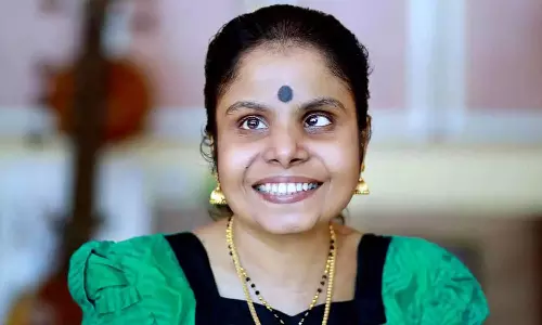 எனது கணவர் ஒரு சேடிஸ்ட்.. கண்கலங்கிய வைக்கம் விஜயலட்சுமி..