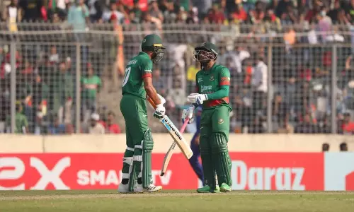 2வது ஒருநாள் கிரிக்கெட்: இந்தியாவுக்கு 272 ரன்கள் இலக்கு நிர்ணயித்தது வங்காளதேசம்