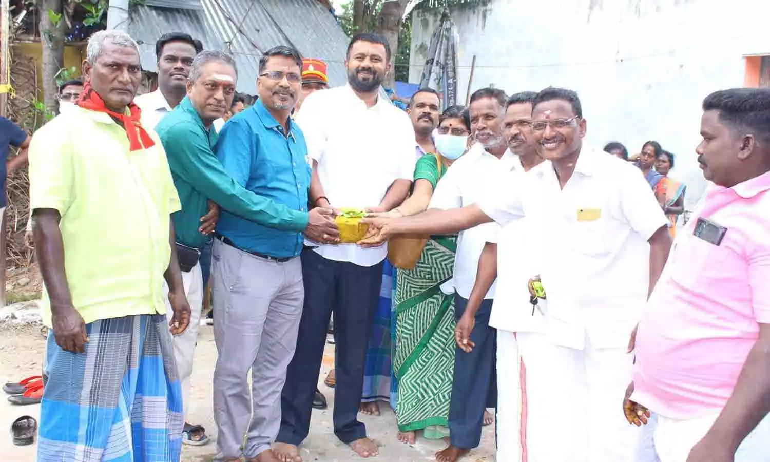 ரூ.30.70லட்சம் செலவில் நலத்திட்ட பணிகள்-செந்தில்குமார் எம்.எல்.ஏ. தொடங்கி வைத்தார் ரூ.30.70லட்சம் செலவில் நலத்திட்ட பணிகள்-செந்தில்குமார் எம்.எல்.ஏ. தொடங்கி வைத்தார்