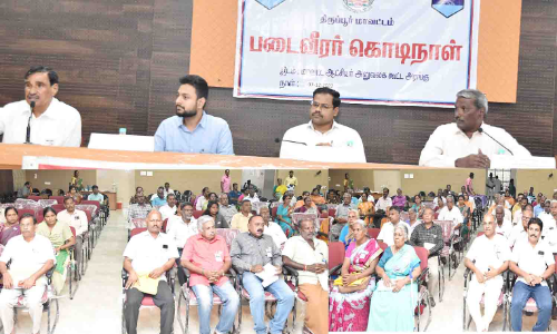 திருப்பூா் மாவட்டத்தில்  கொடி நாள் நிதியாக ரூ.1.31 கோடி வசூலிக்க இலக்கு