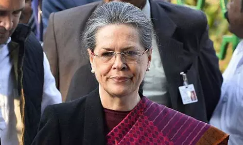 சோனியா காந்தி ராஜஸ்தான் சென்றார்- நாளை பிறந்தநாள் கொண்டாட்டம்