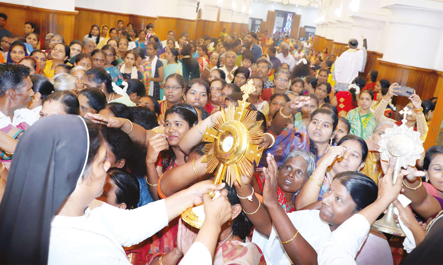புனித சவேரியார் பேராலயத்தில் கொடியிறக்க நிகழ்ச்சி St Francis Xavier
